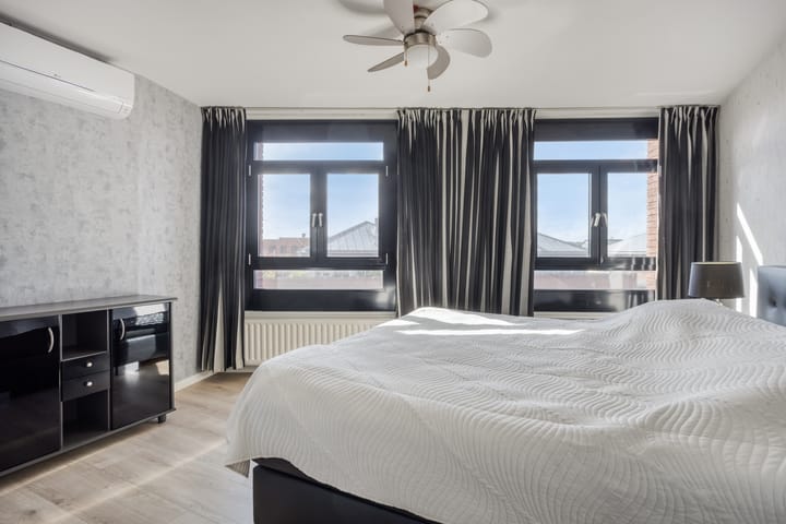 Foto 17 van Sphinxlunet 62-H