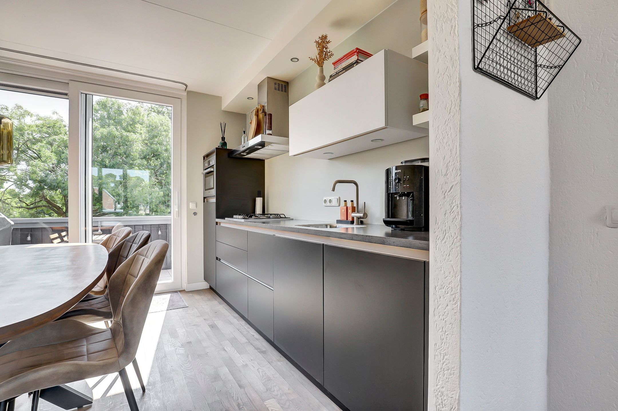 Foto 15 van Aronskelk 35