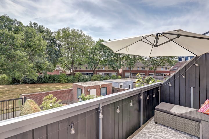 Foto 18 van Aronskelk 35