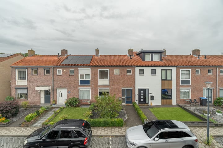 Foto 8 van Lijsterbesstraat 34