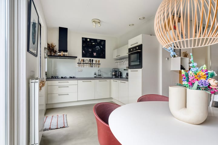 Foto 8 van Ribesstraat 3