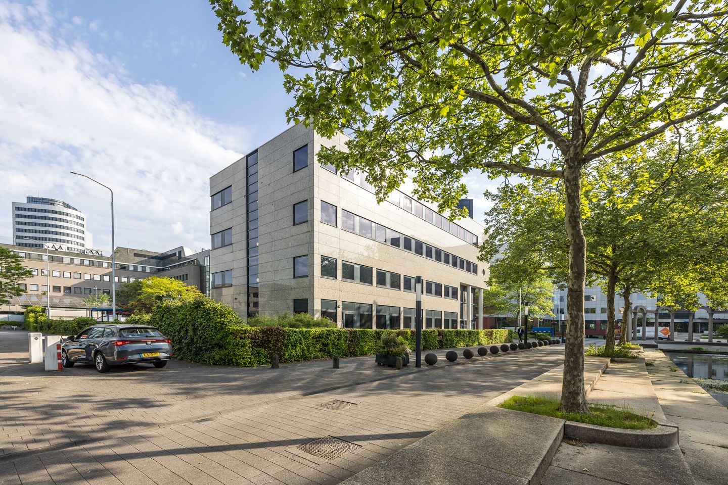 Bekijk foto 4 van Varrolaan 51