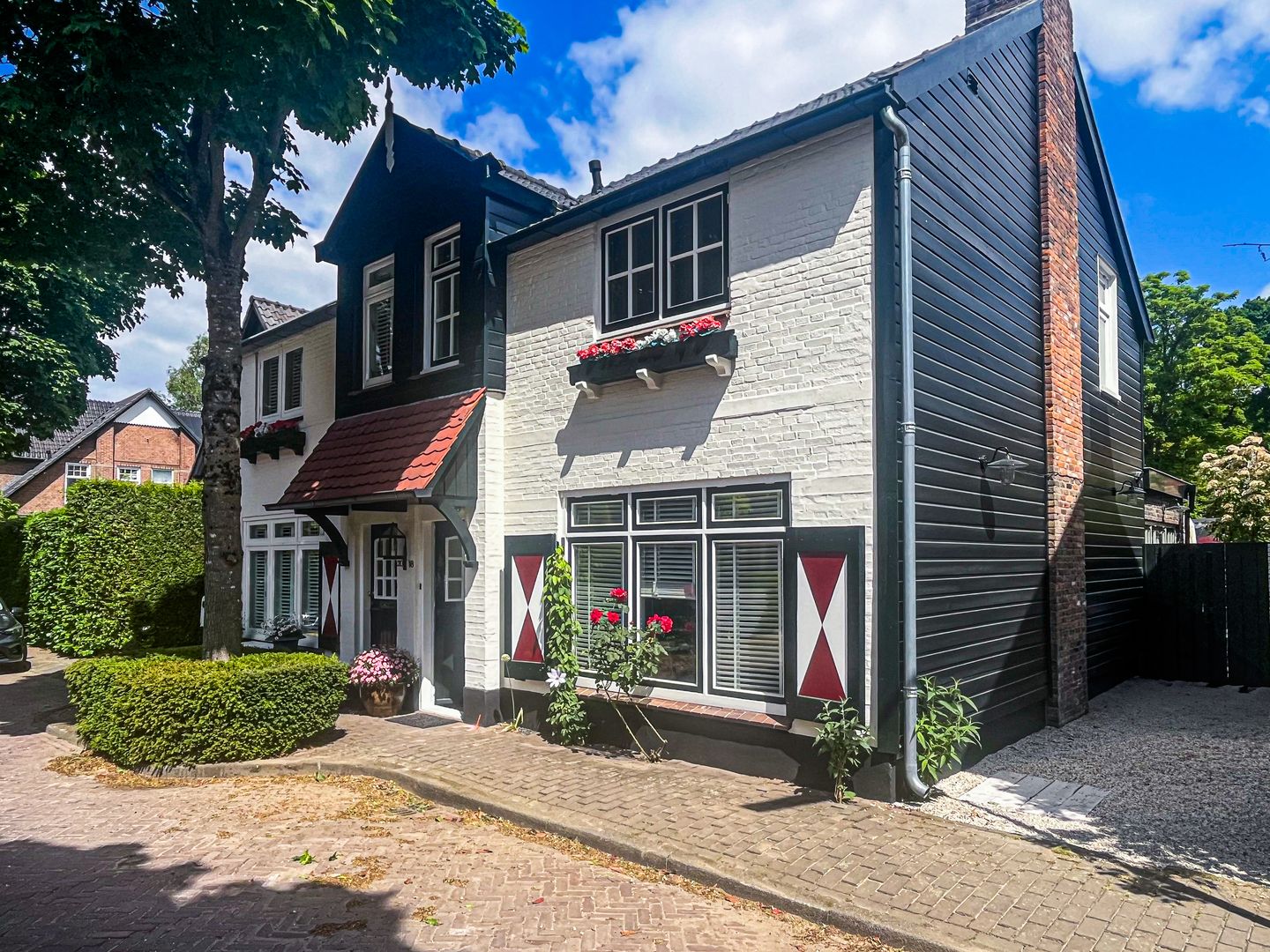 Foto 1 van Veldweg 18