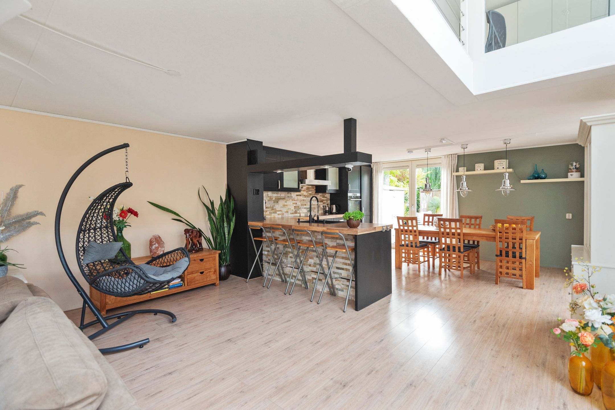 Foto 18 van Atletiekstraat 60