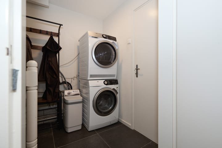 Photo 41 of Dr Schaepmanlaan 2-A