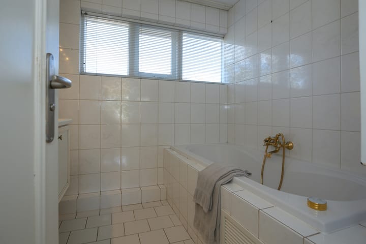 Photo 46 of Dr Schaepmanlaan 2-A