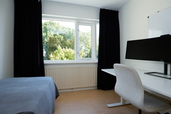 Photo 54 of Dr Schaepmanlaan 2-A