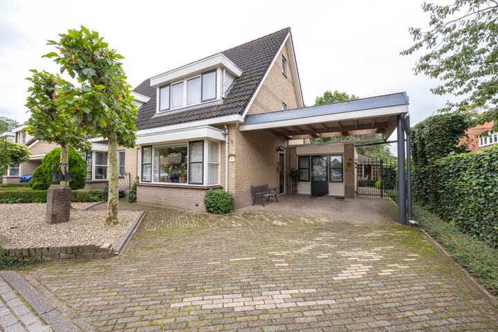 Foto 65 van Donkerbos 11