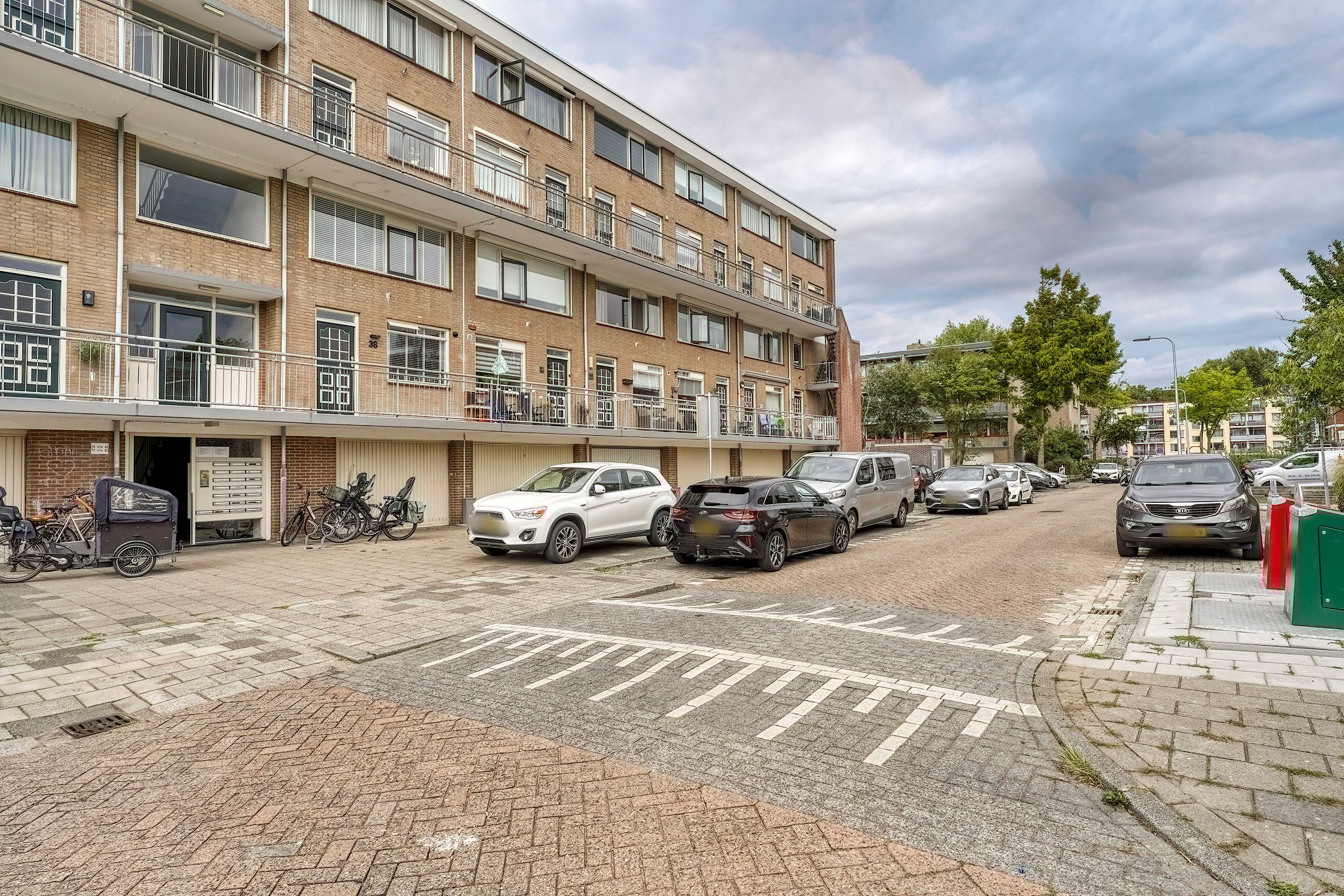 Photo 27 of Kuyperstraat 90