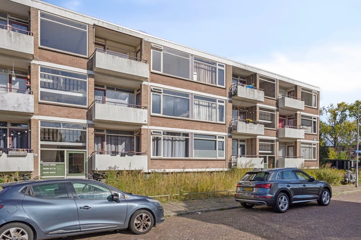 Photo 1 of Floriszstraat 61-3