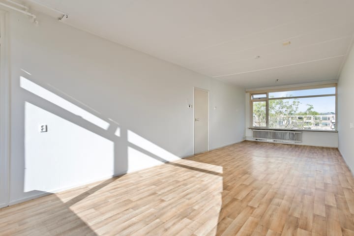 Photo 2 of Floriszstraat 61-3