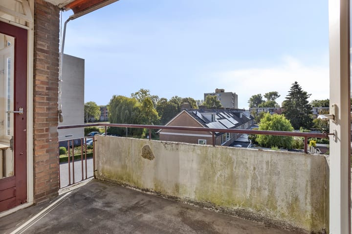 Photo 4 of Floriszstraat 61-3