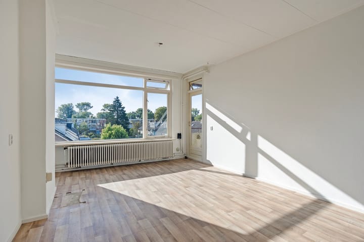 Photo 8 of Floriszstraat 61-3