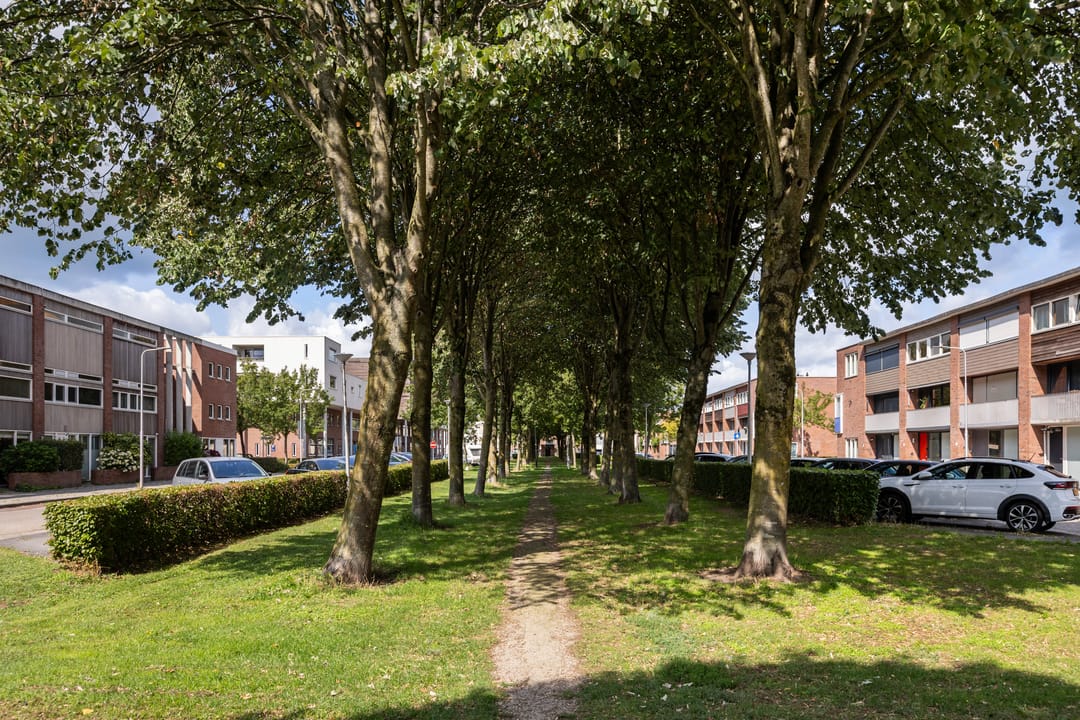 Photo 41 of Sint Petersburglaan 13