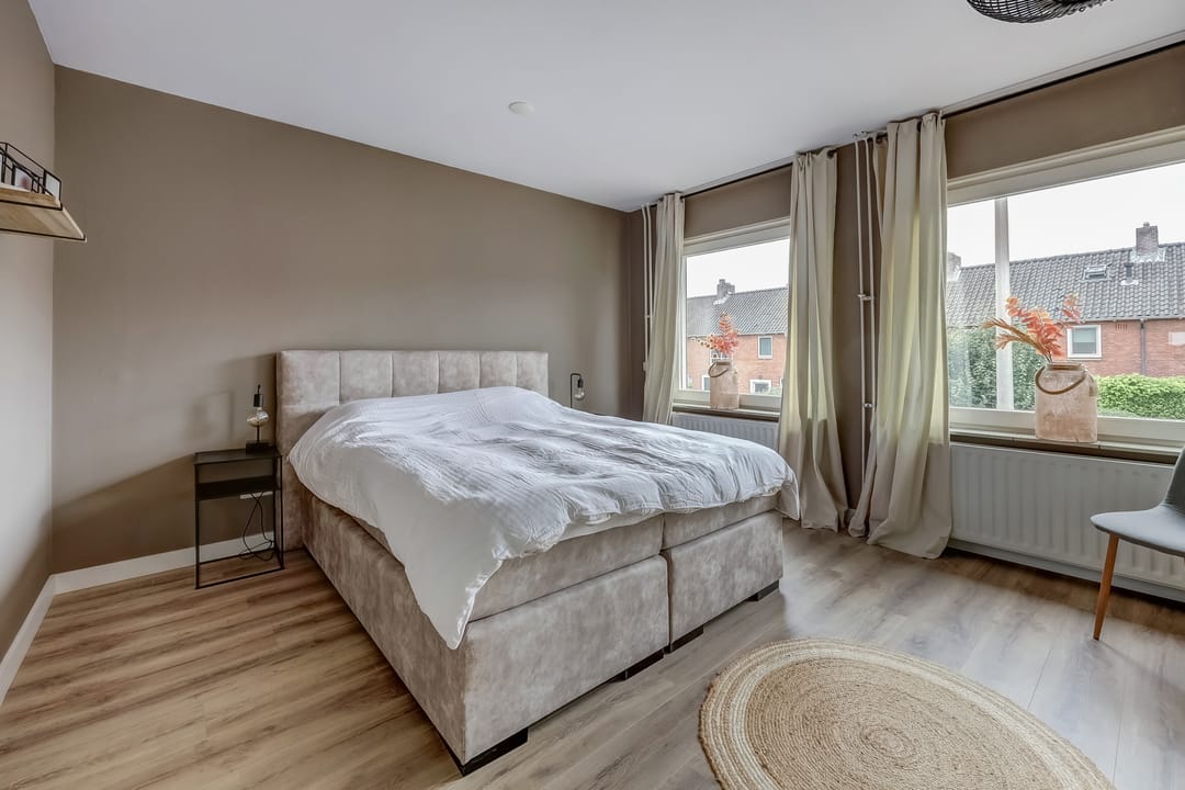 Foto 16 van Deurningerstraat 248