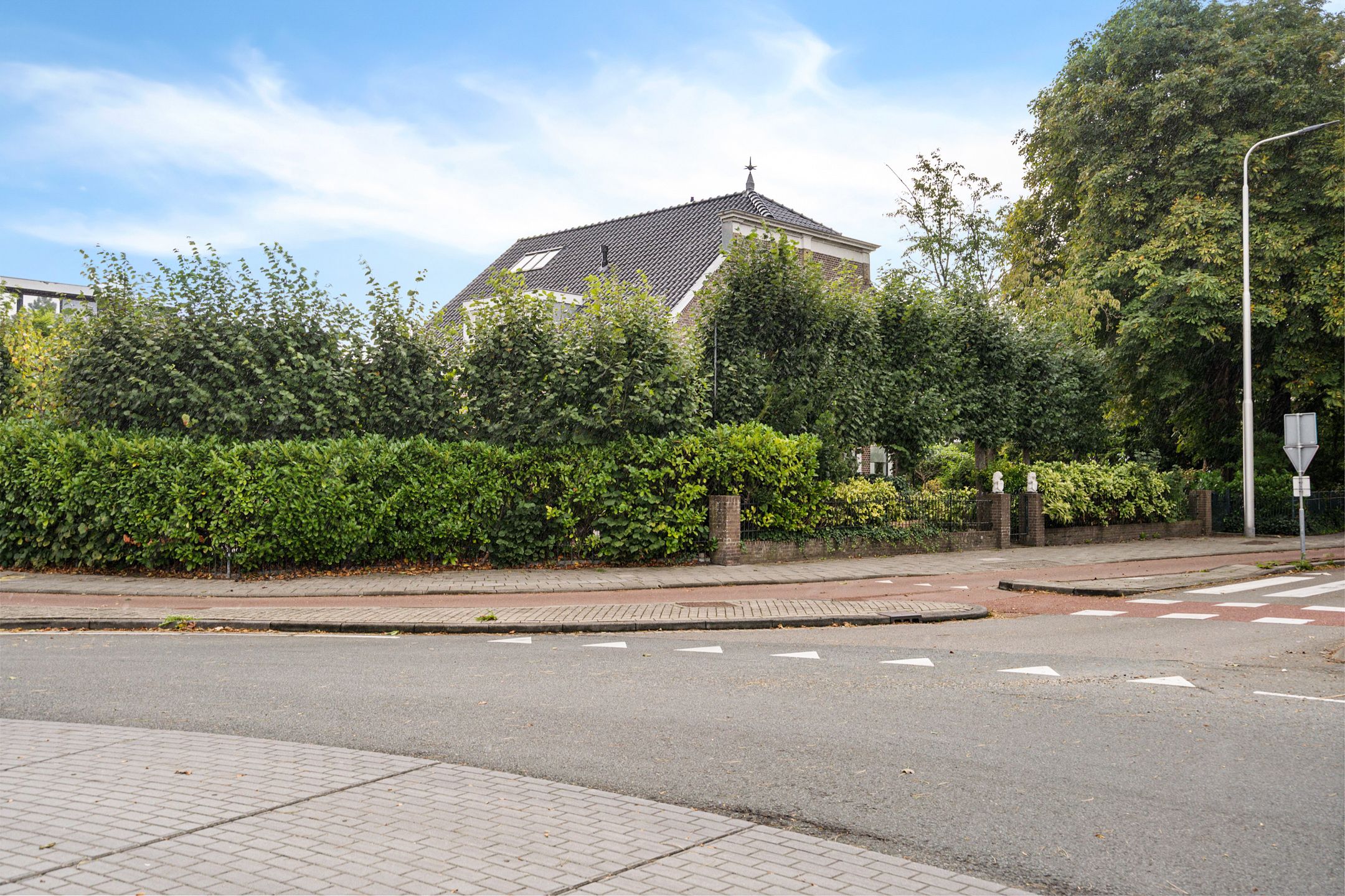 Foto 12 van Weeresteinstraat 110