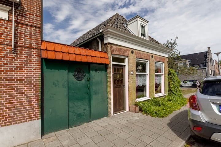 Zestienhovensekade 59