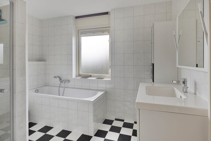 Foto 21 van Roggeweg 3