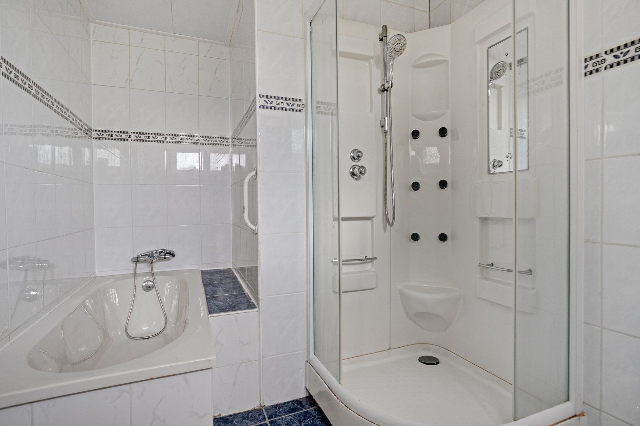 Foto 15 van Hoofdweg Noord 14