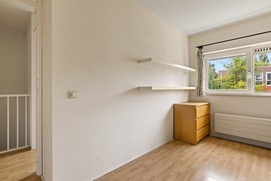 Photo 28 of Diopter 202