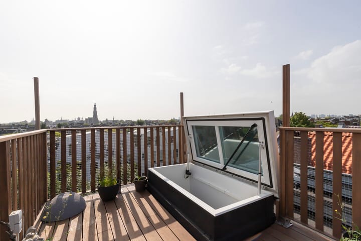 Foto 25 van Van Oldenbarneveldtstraat 17-3