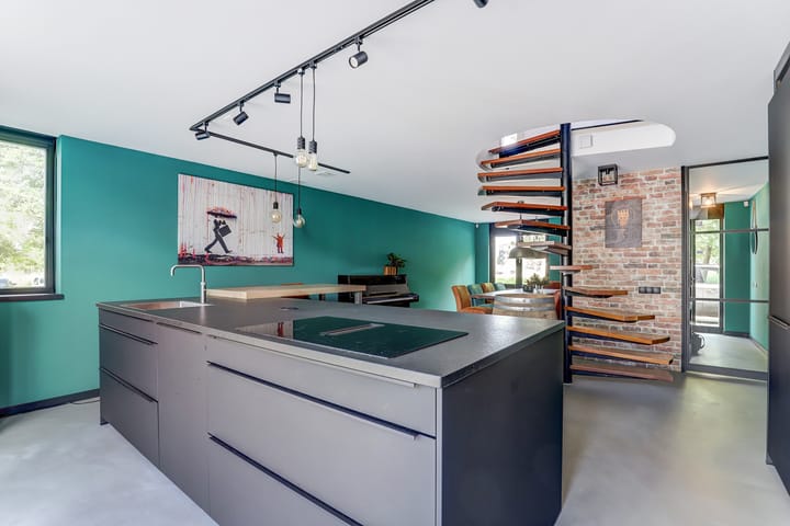 Photo 9 of Riesenberg 60