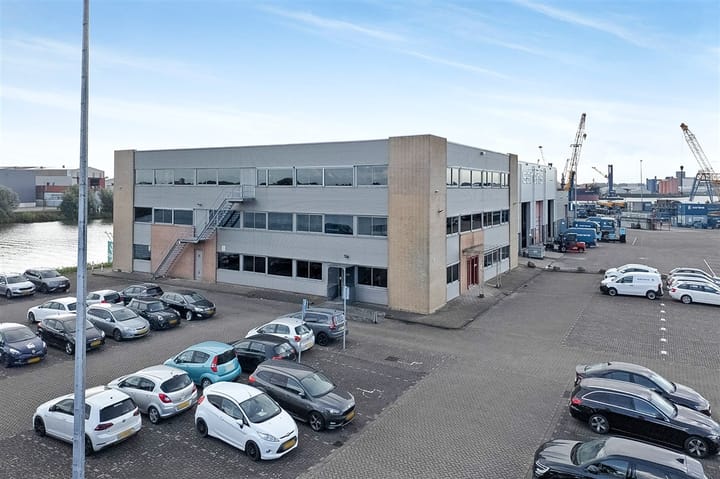 Pieter Hoebeeweg 99, Dordrecht