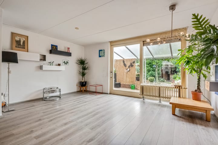 Foto 8 van Henriette Roland Holststraat 24