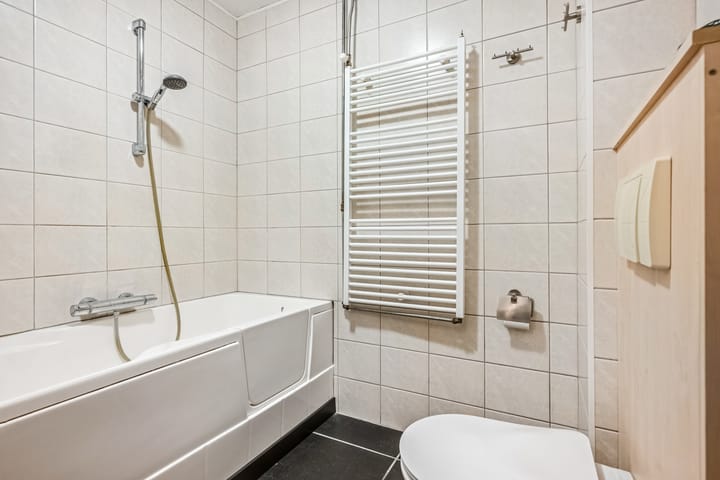 Foto 23 van Henriette Roland Holststraat 24