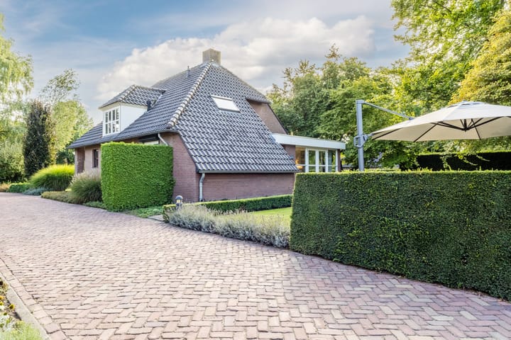 De Beekgraaf 7 main image