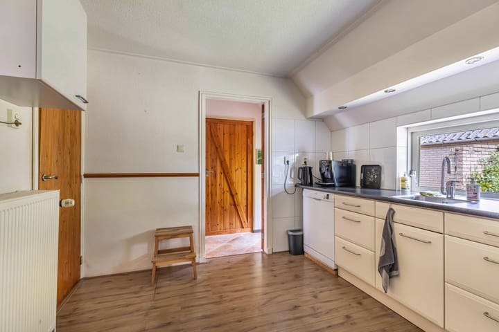 Foto 17 van Postweg 5