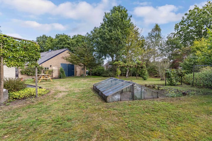 Foto 40 van Postweg 5