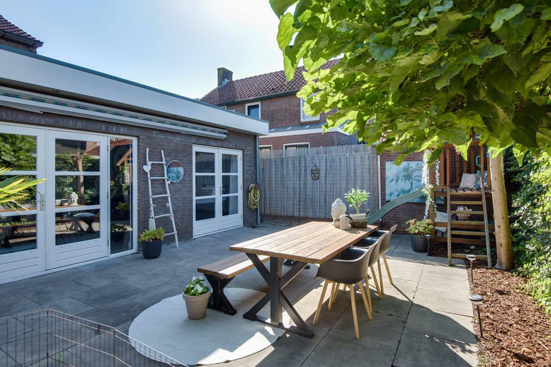 Photo 26 of Burgemeester J. Roseboomstraat 36