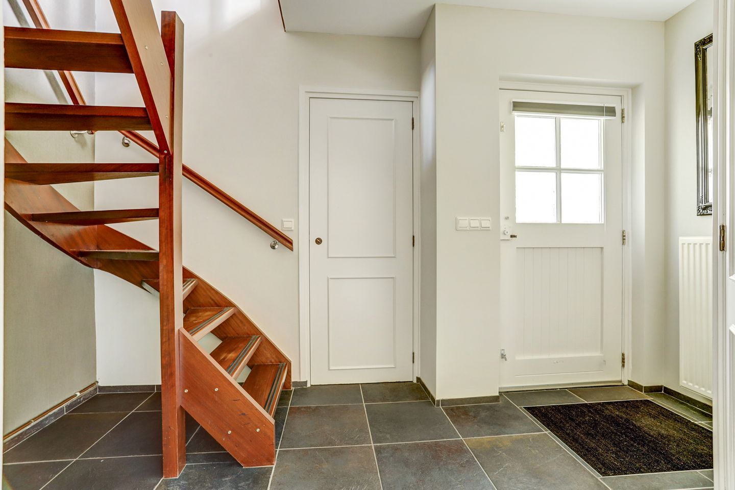 Foto 4 van Van Haarenstraat 9