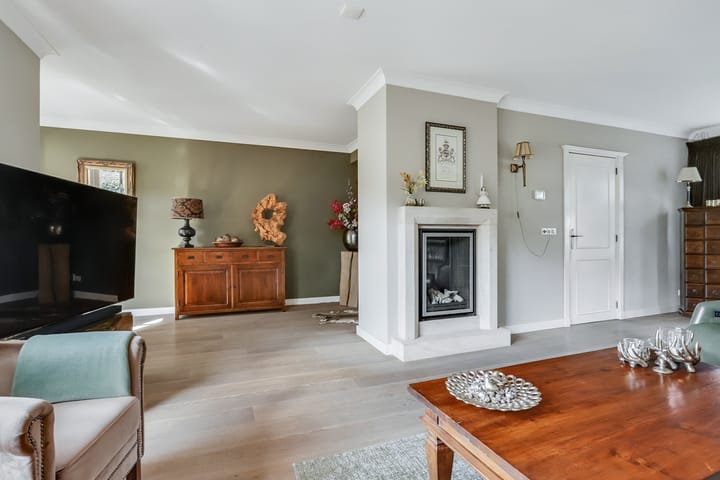 Foto 10 van Van Haarenstraat 9