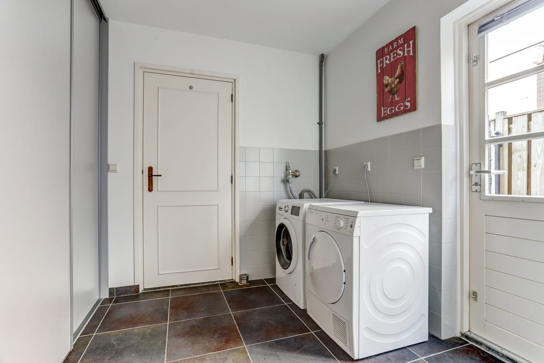 Foto 17 van Van Haarenstraat 9