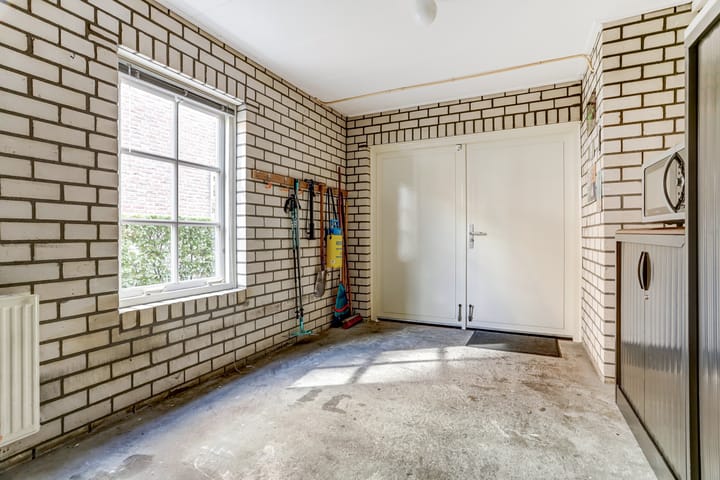 Foto 18 van Van Haarenstraat 9