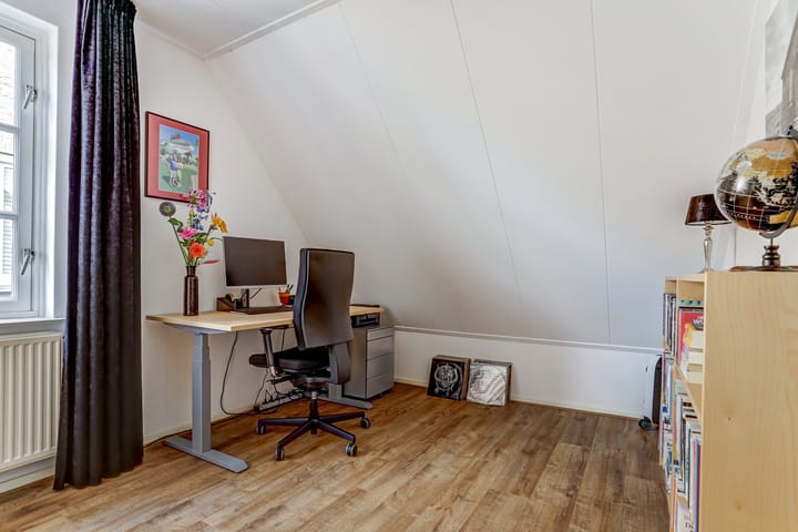 Foto 27 van Van Haarenstraat 9