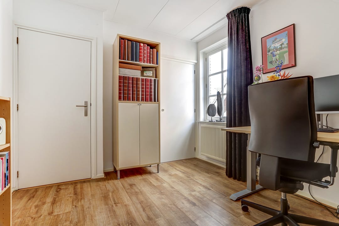 Foto 28 van Van Haarenstraat 9