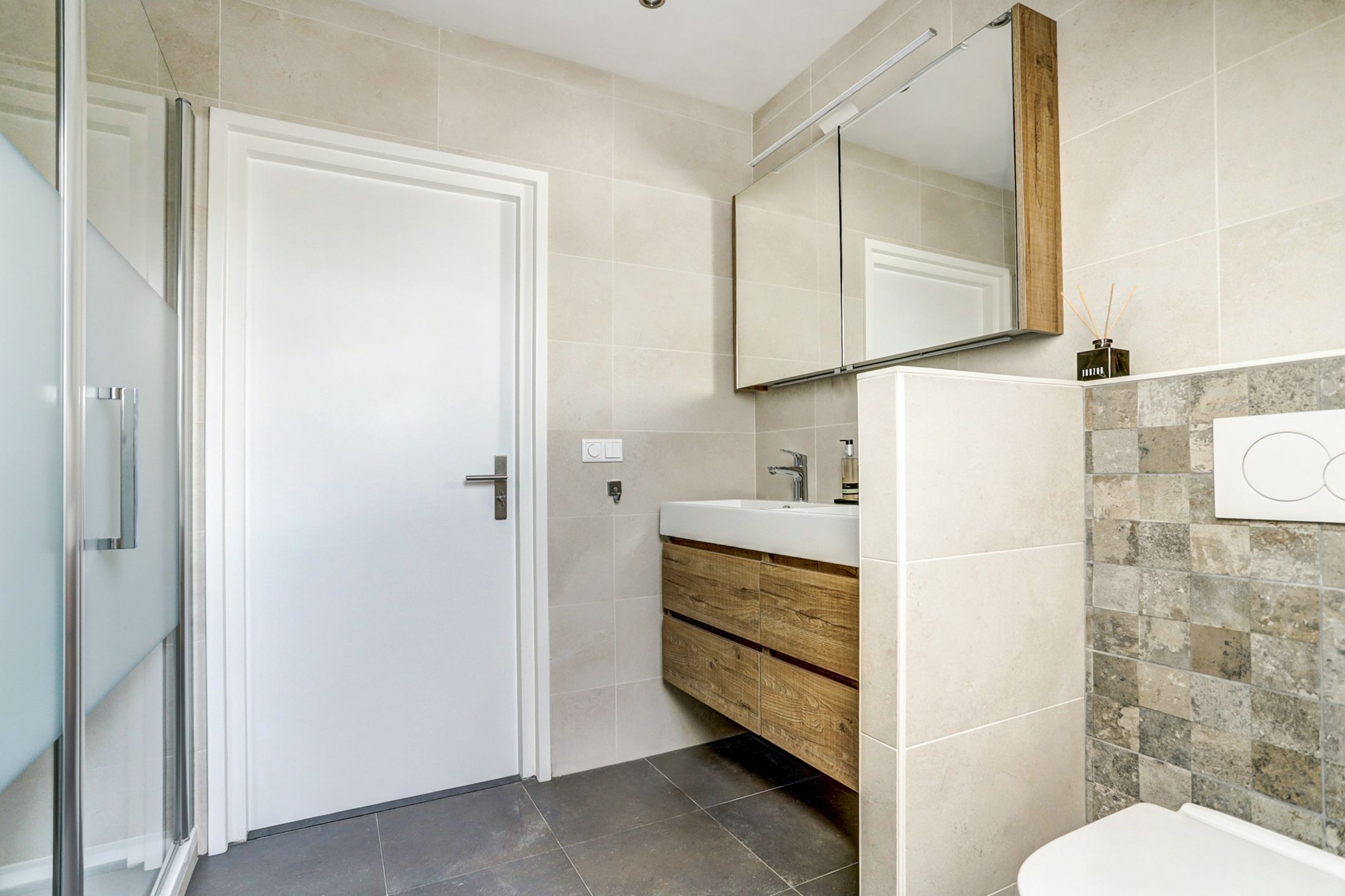 Foto 30 van Van Haarenstraat 9