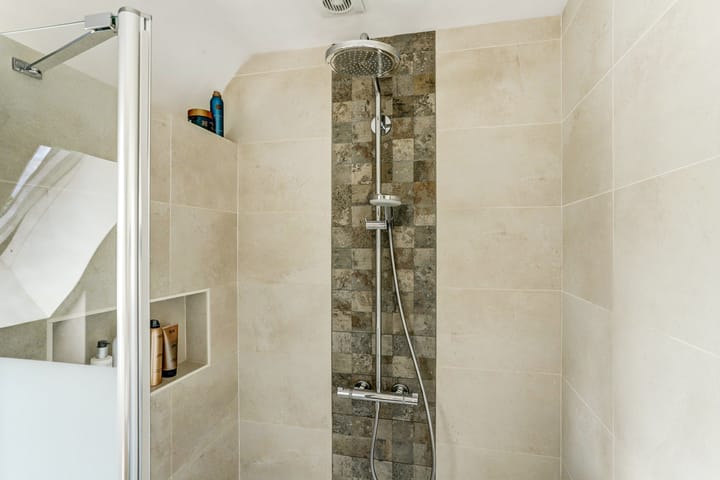 Foto 31 van Van Haarenstraat 9