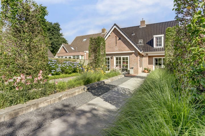 Foto 39 van Van Haarenstraat 9