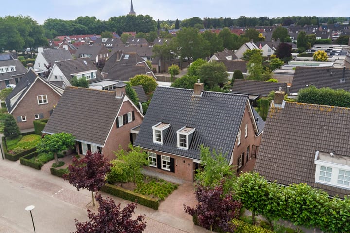 Foto 49 van Van Haarenstraat 9