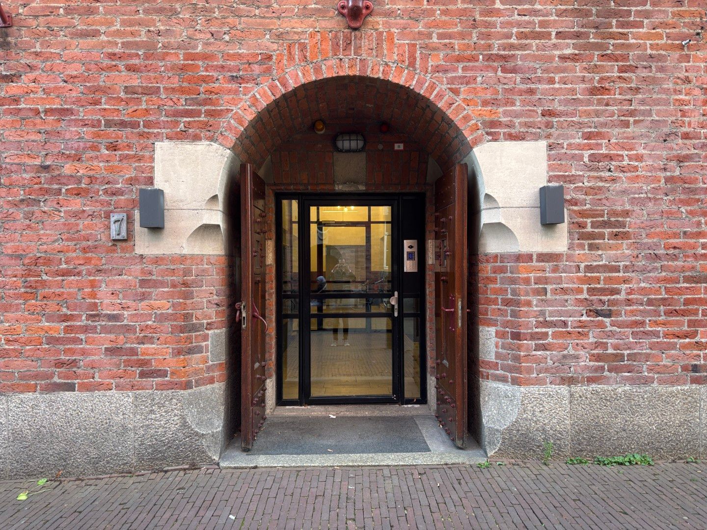 View photo 2 of Sint Laurensstraat 7-A