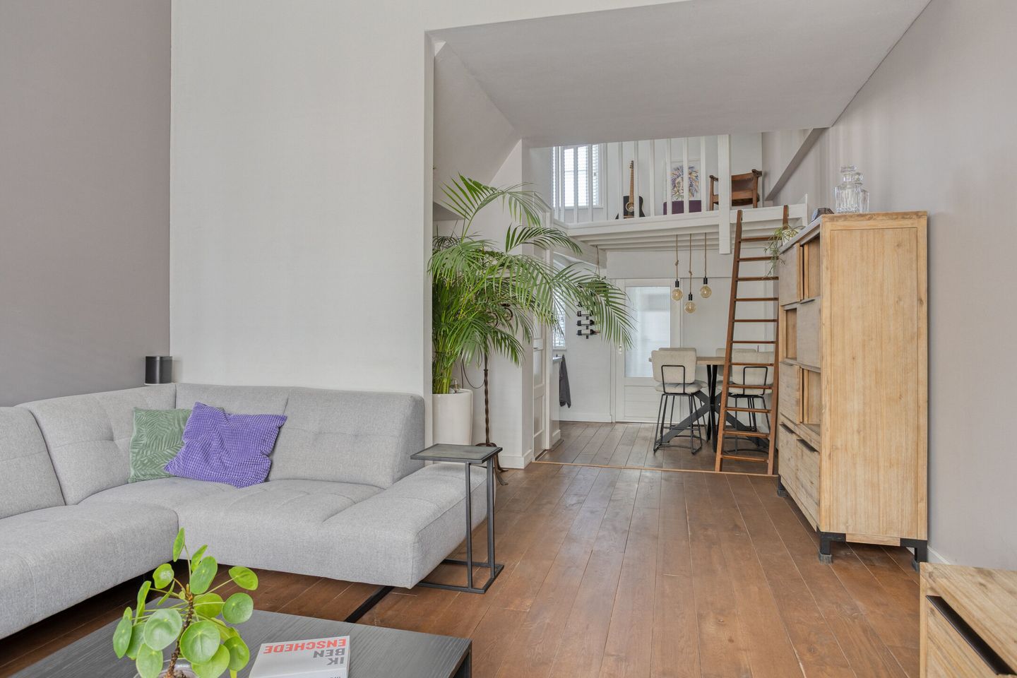 Photo 10 of Hoogstraat 15