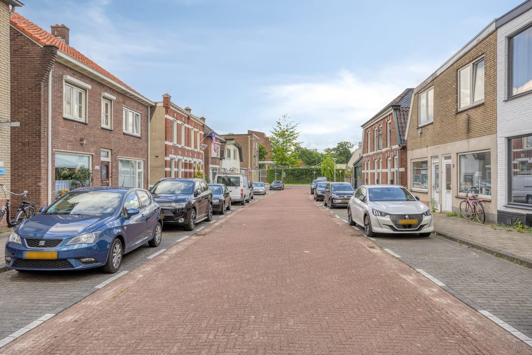 Photo 37 of Hoogstraat 15