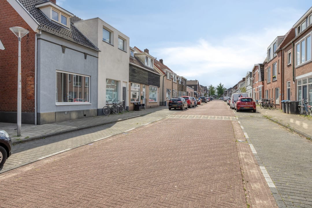 Photo 38 of Hoogstraat 15