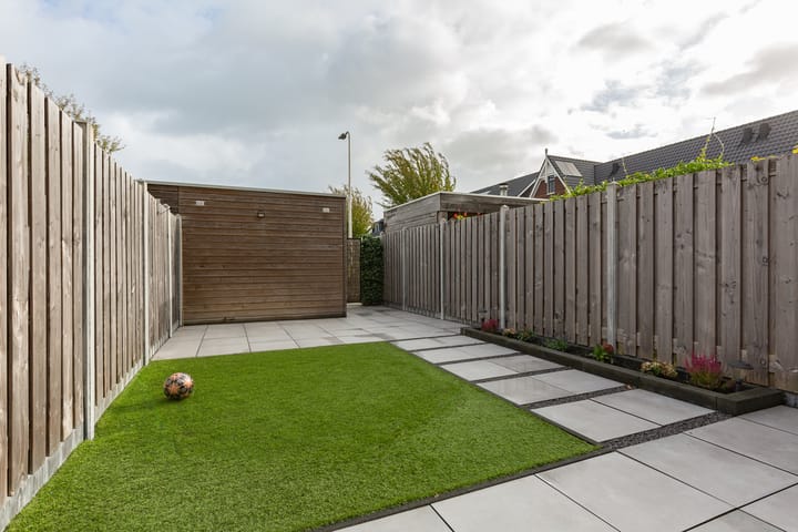 Photo 4 of Piet Kramerzoom 141