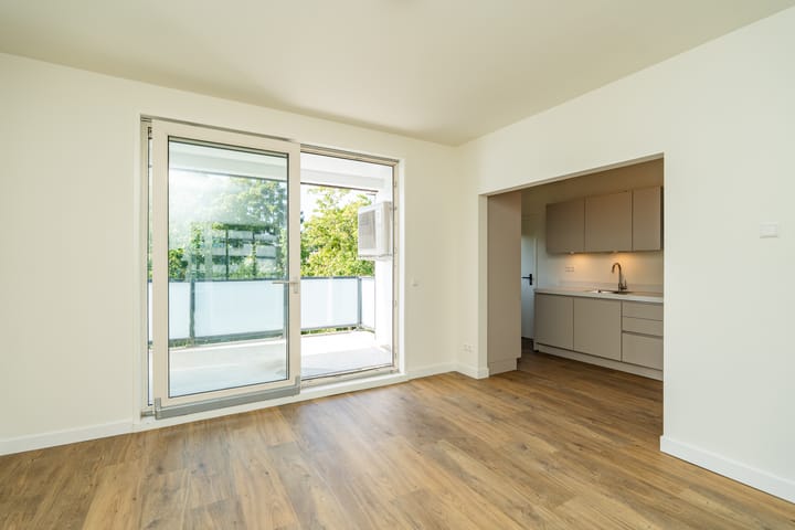 Foto 11 van Molukkenstraat 76