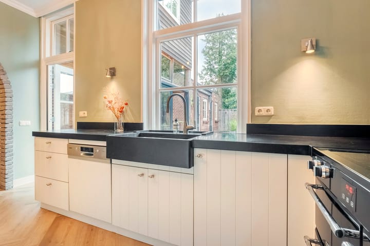 Foto 15 van Spuitstraat 16